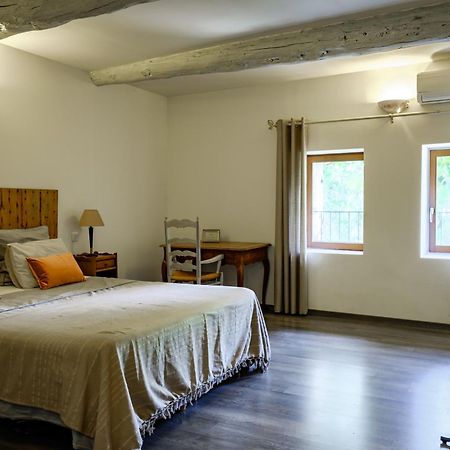 Mas D'Alaure B&B Verquieres Luaran gambar