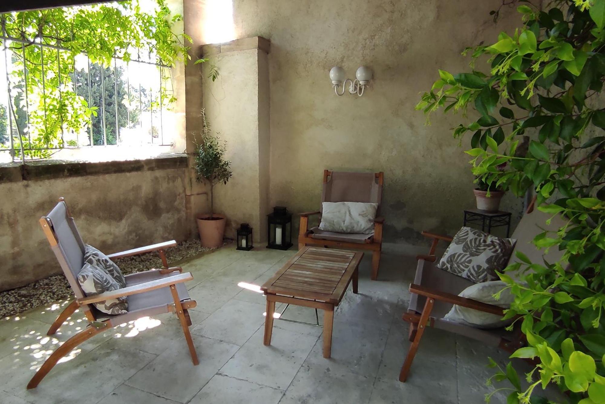 Mas D'Alaure B&B Verquieres Luaran gambar
