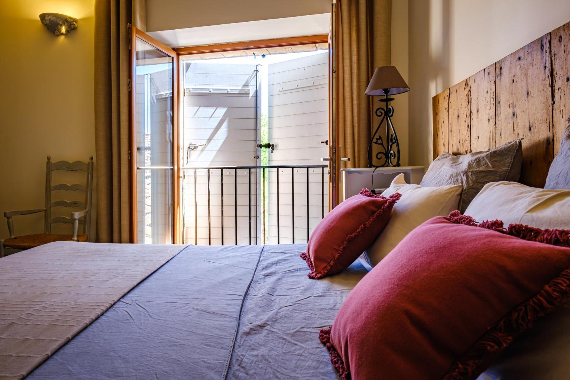 Mas D'Alaure B&B Verquieres Luaran gambar